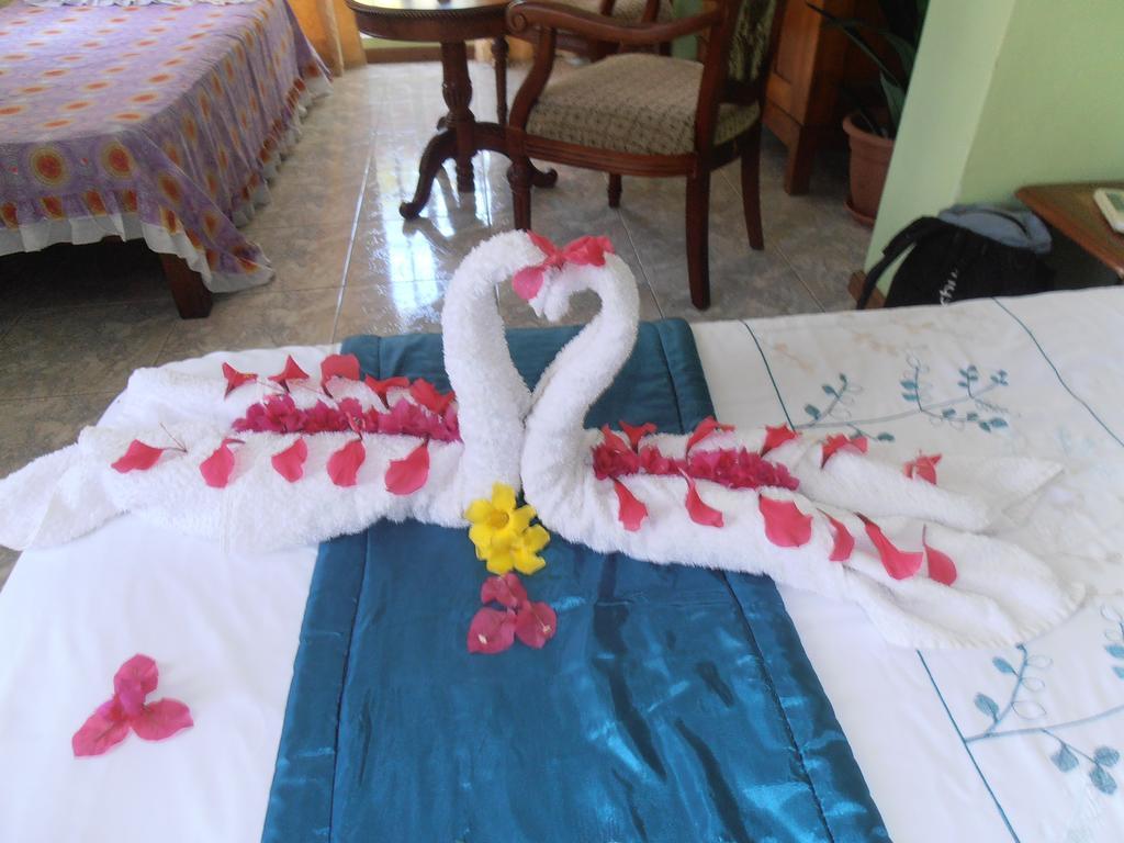 Lotus Apartments Pereybere Beach Εξωτερικό φωτογραφία